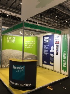 Cleaning Show Stand